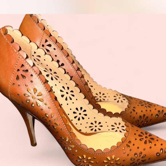 Brand new Kate spade high heel brown laser cut pumps - Picture 3 of 4